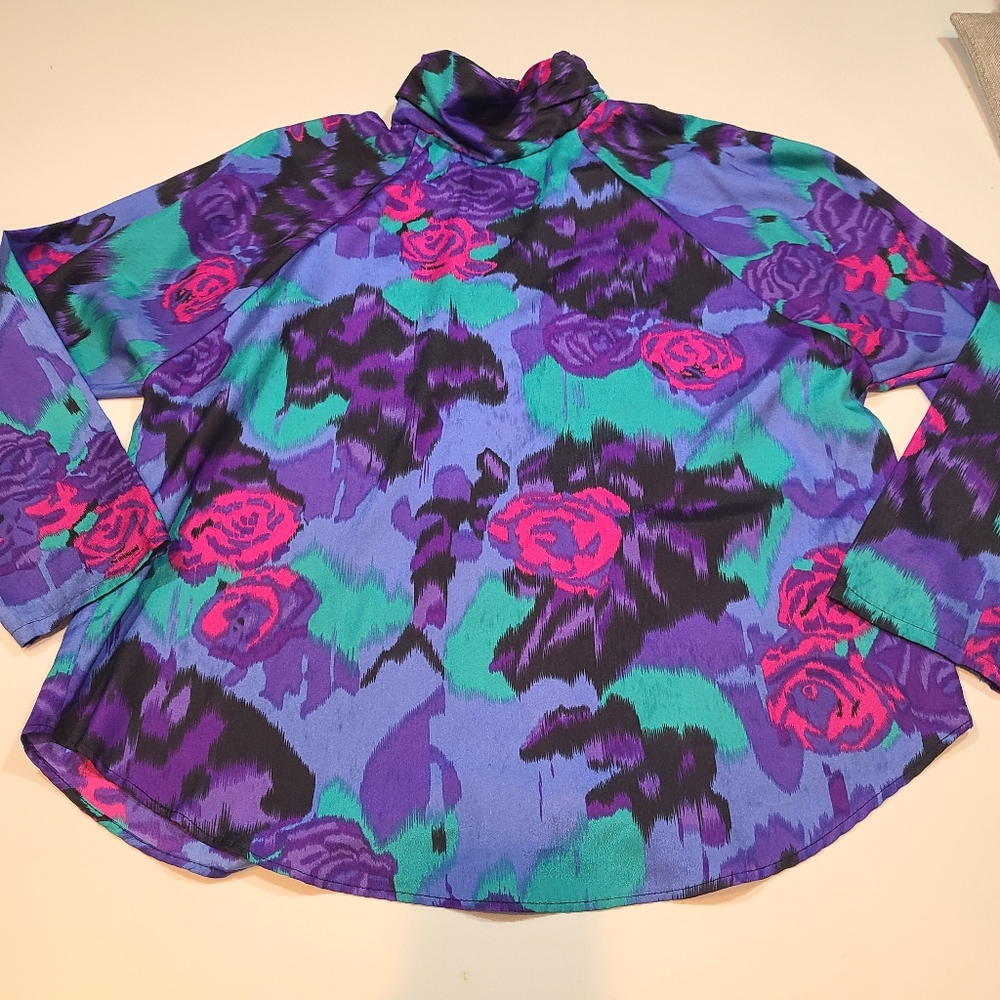 La Blouse Vintage Floral Blouse in Size 16
